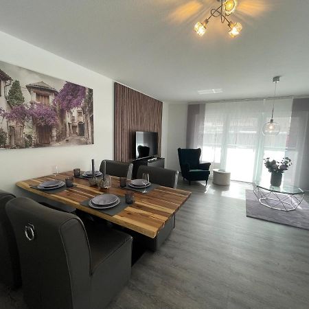 Exklusive Wohnung Zentral Mit Grossem Balkon 罗斯海姆 外观 照片