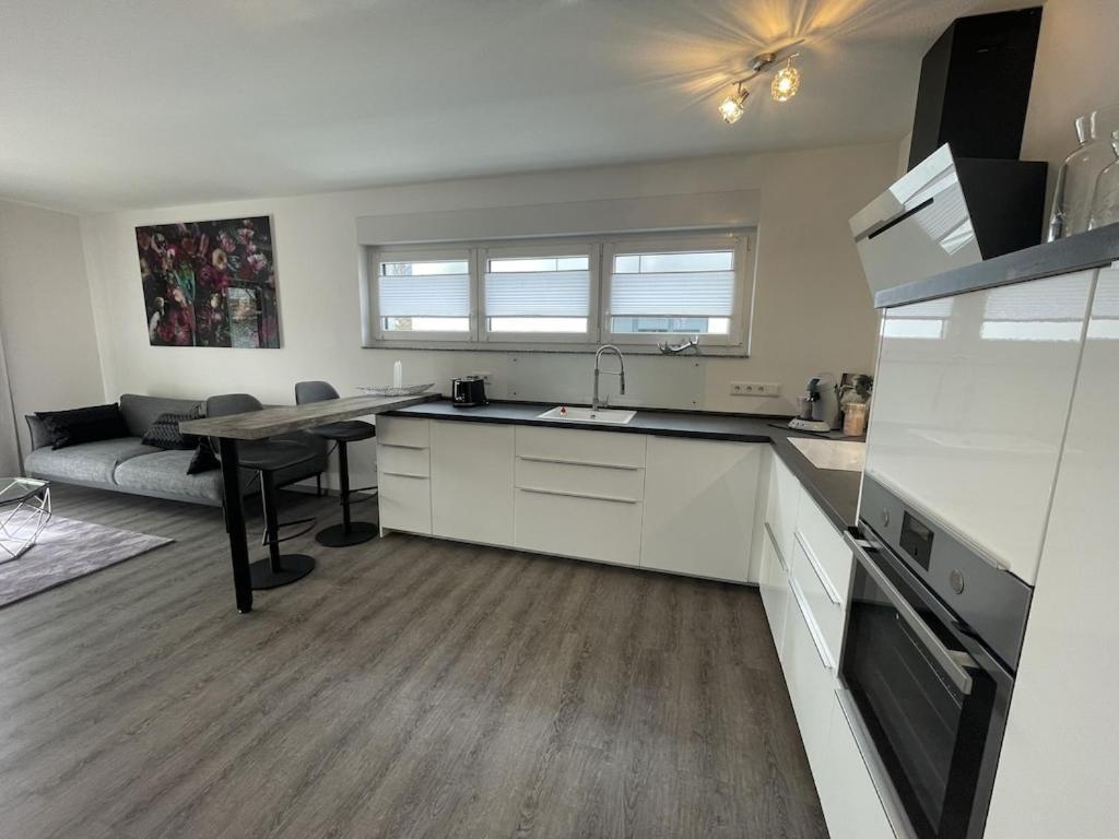 Exklusive Wohnung Zentral Mit Grossem Balkon 罗斯海姆 外观 照片